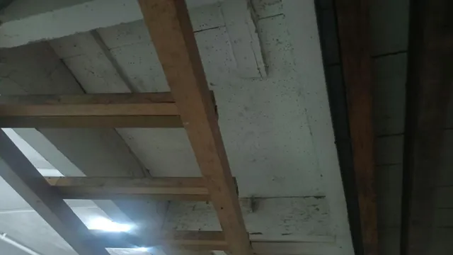 PARCELA DE GARAJE EN CALLE SOLOARTE COCHE MEDIANO+ ALTILLO/TRASTERO SUPERIOR — 9