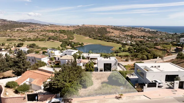 Parcela 305m² en venta - Costa Del Sol - foto 2
