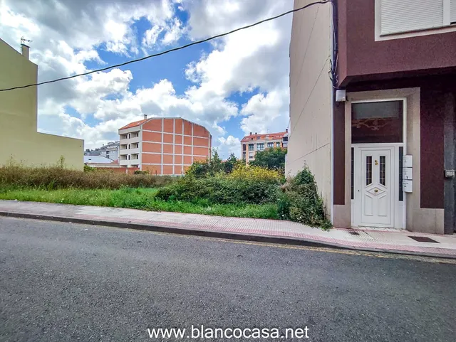 Solar en zona Juzgados (Carballo) — 4