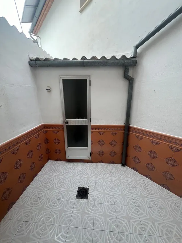 CASA ADOSADA — 4