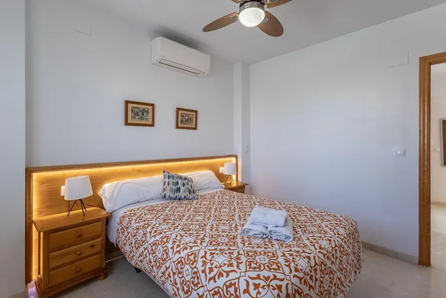 EXCLUSIVO CHALET INDIVIDUAL EN HUÉTOR VEGA — 30