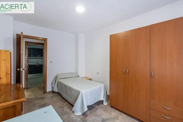 PISO EN SÓCRATES - GRANADA — 12