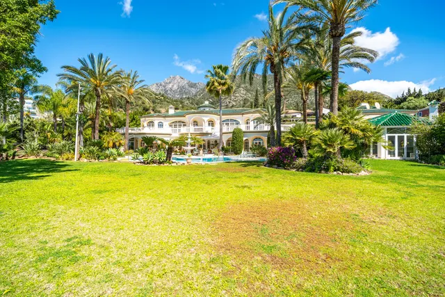 Chalet 14 habitaciones 2100m² en venta - Marbella — 6