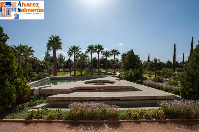 Piso con terraza y gran potencial junto a Camino de Ronda — 33