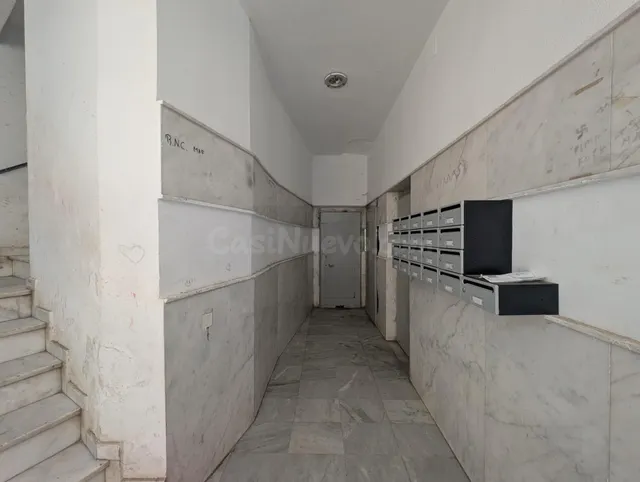 Se vende piso de dos dormitorios en Las Norias de Daza con p - foto 2