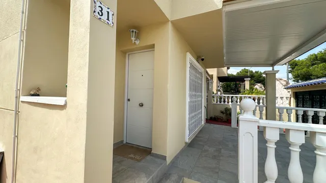 Venta de chalet adosado en ORIHUELA COSTA (LAS FILIPINAS) — 9