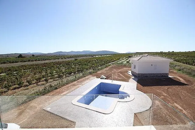 VILLAS DE OBRA NUEVA EN PINOSO — 16