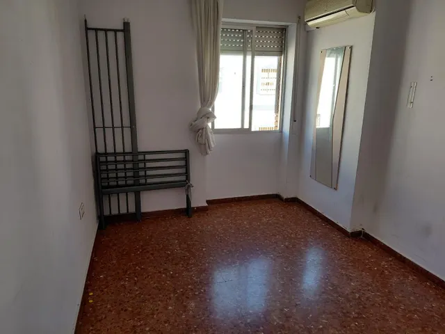 ✨ ¡Gran casa con cochera cerrada , llena de posibilidades! — 44