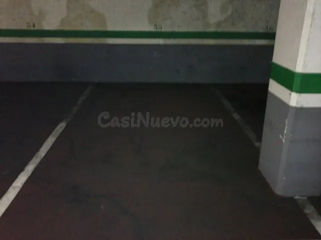 Plaza para coche pequeño-mediano — 5