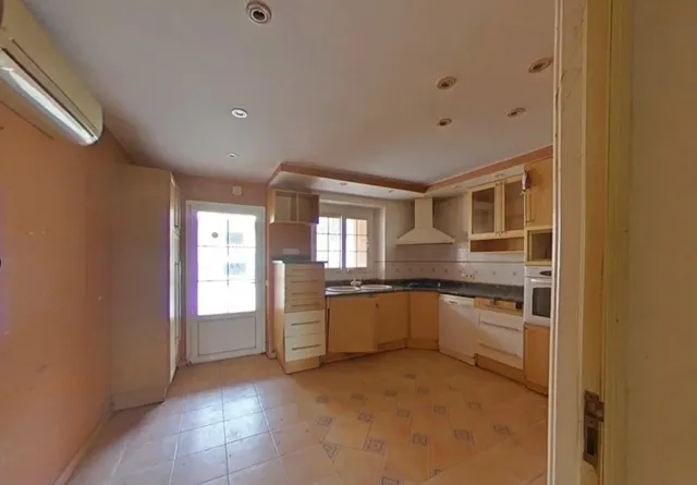 ¡Casa adosada en venta en Torroella de Montgrí, Girona! — 6
