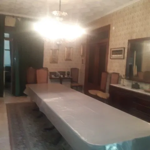 Caserón adosado — 2