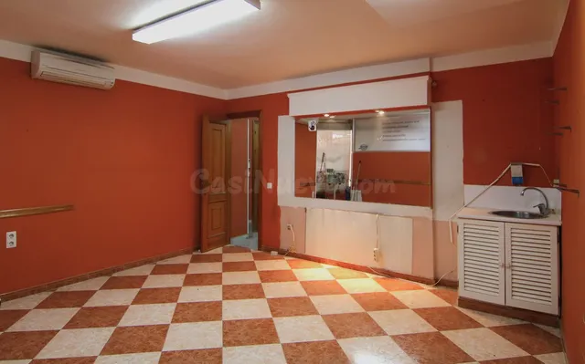 Local comercial 106m² en venta - South of spain - foto 5