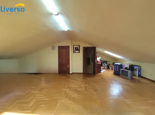 Amplio adosado de 4 dormitorios y con terraza de casi 10 m2. — 33