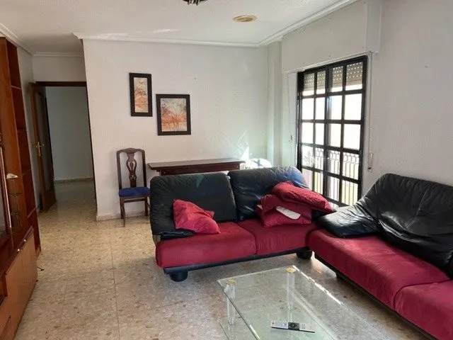 Venta de piso céntrico, 3 dormitorios, 2 baños, zona santa eulalia y universidad — 5