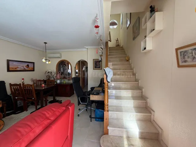 Semi-detached House for Sale in Villamartín – Las Filipinas - foto 5