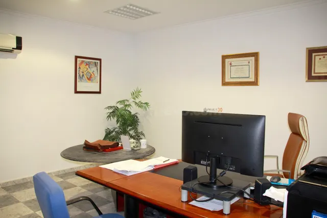 Dos locales comerciales en el centro de Benidorm — 5