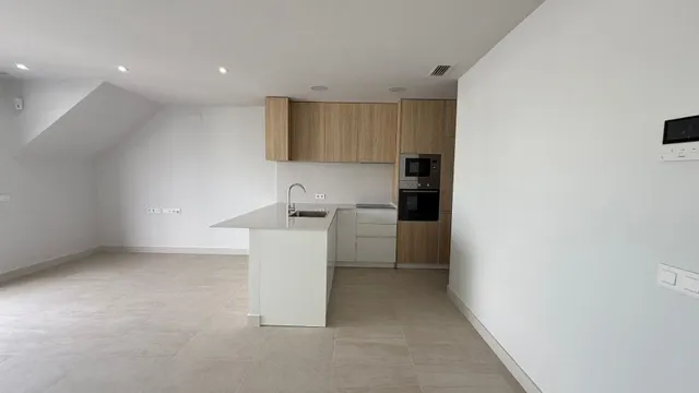 Ático 2 habitaciones 115m² en venta - torrevieja - foto 2