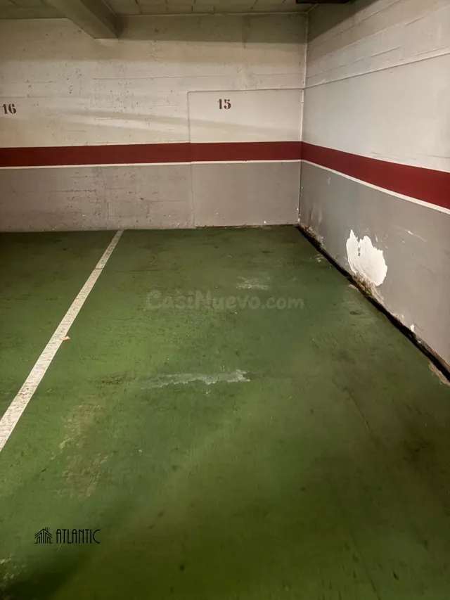 Se vende plaza de garaje muy bien situada - foto 5
