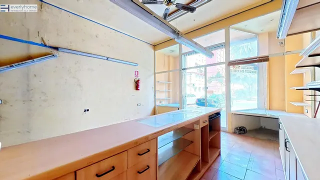 Local comercial 52m² en venta - Aiora - Ayora - foto 3