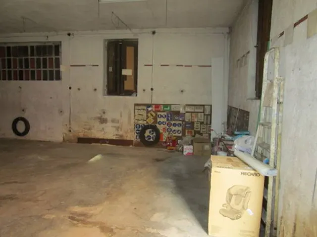 Urbis te ofrece un local en alquiler en Salesas, Salamanca. — 7