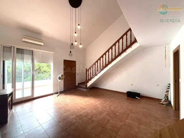FANTASTICO DUPLEX EN EL ALAMILLO EN RESIDENCIAL CON PISCINA  - foto 5