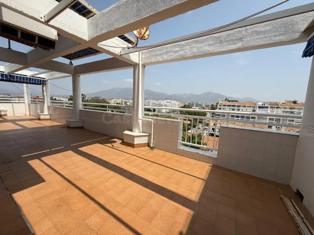 ATICO con terraza de 93 m2, vistas al mar y ubicación privil - foto 3