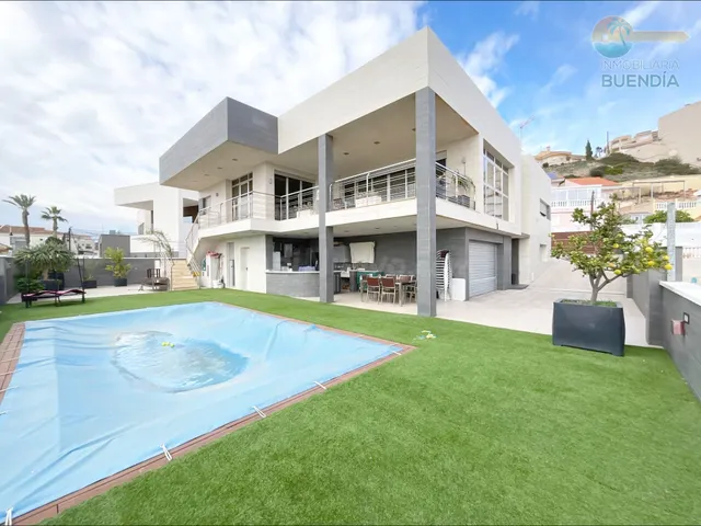 LUJOSO CHALET EN BOLNUEVO, UNA JOYA PARA VIVIR CON VISTAS AL - foto 5
