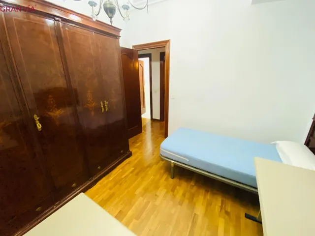 Piso en alquiler junto al Ayuntamiento — 12