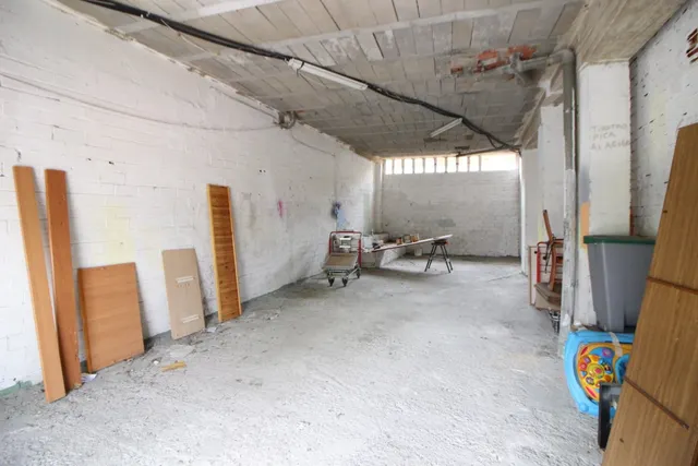 LOCAL COMERCIAL EN TORRELAVEGA EN C/ PANCHO COSSIO 22 — 4