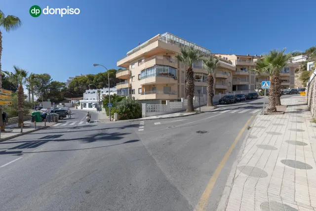 ¡exclusivo apartamento en primera linea de playa con reforma integral de alta gama! — 41