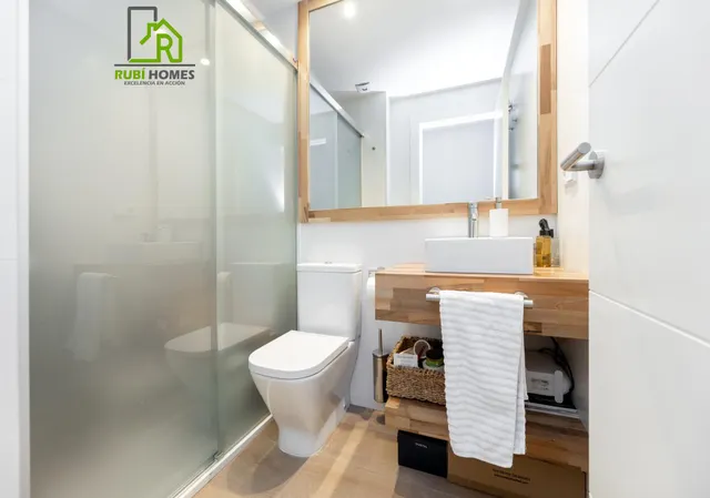 ✨ EXCLUSIVA VIVIENDA REFORMADA EN PLAZA MARIANA PINEDA — 16