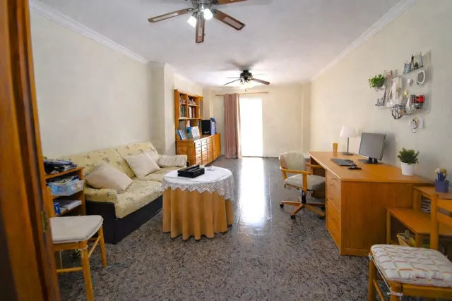 Casa de pueblo con terraza y garaje en Muro - foto 2