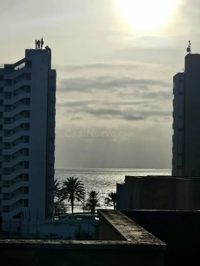 Ático con solárium privado de 66 m2 y parking cubierto a sol - foto 3