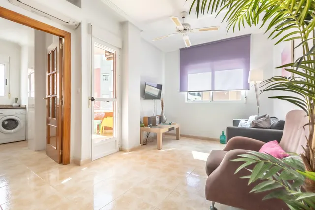 Luminoso apartamento de 3 dormitorios, 2 baños + trastero — 10