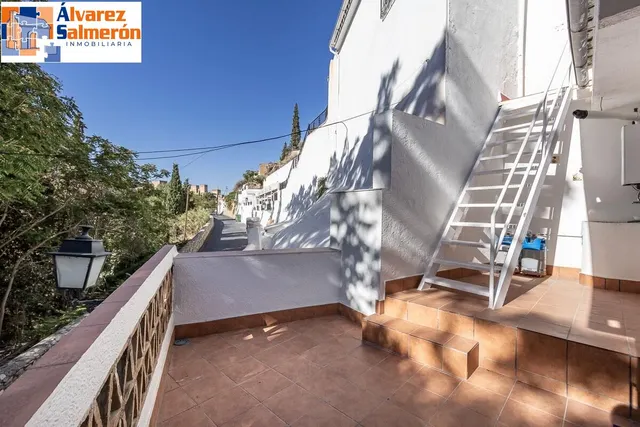 Casa reformada en el Camino del Sacromonte — 28