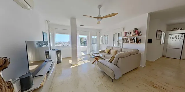 VILLA DE 4 DORMITORIOS Y 3 BAÑOS EN LAS RAMBLAS (ORIHUELA CO - foto 3