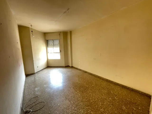 Piso junto a la Plaza de Toros. — 22