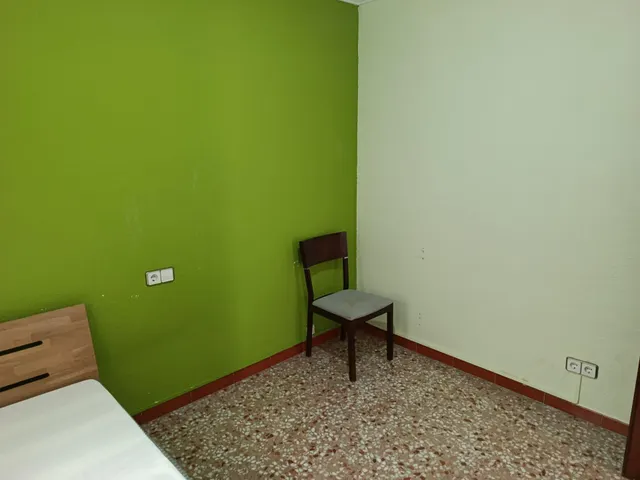 ¡Oportunidad única en el Grao de Gandía! Piso acogedor y amplio — 27