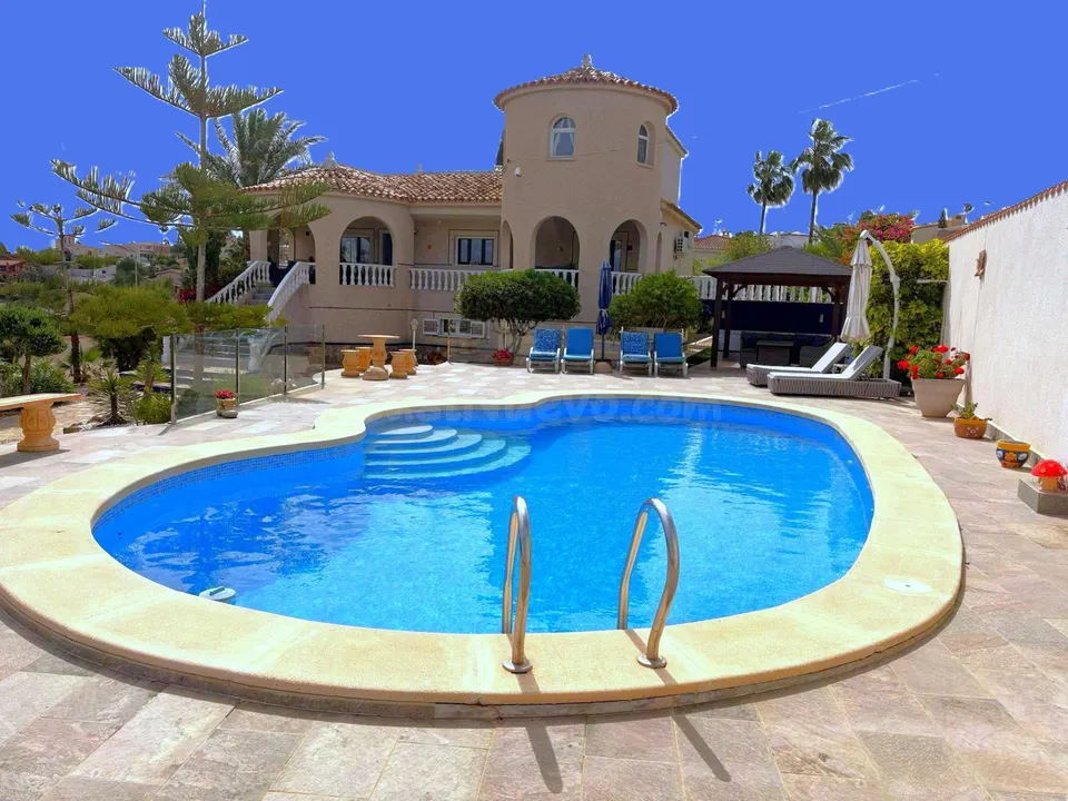 Chalet 5 habitaciones 375m² en venta - Comunidad valenciana
