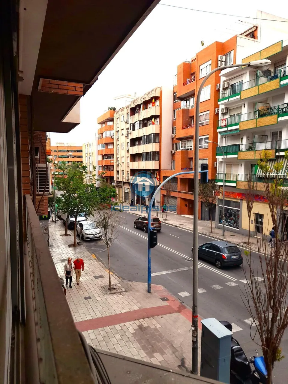 GRAN LOCAL EN ALTOZANO