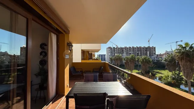 Apartamento en Tercera planta vistas abiertas en Punta Prima - foto 4