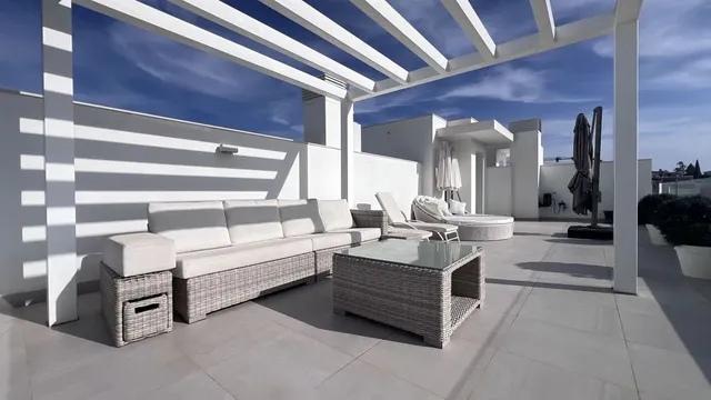 Ático 3 habitaciones 134m² en venta - Zona Las Mesas — 29