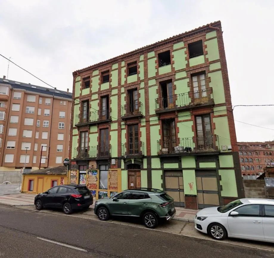 PISO PARA REFORMAR EN ZONA EL CRUCERO - LEÓN