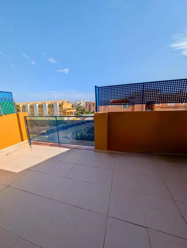ÁTICO DÚPLEX EN DENIA CON 35 M2 DE TERRAZAS, 4 DORMITORIOS Y ESPECTACULARES VISTAS — 8
