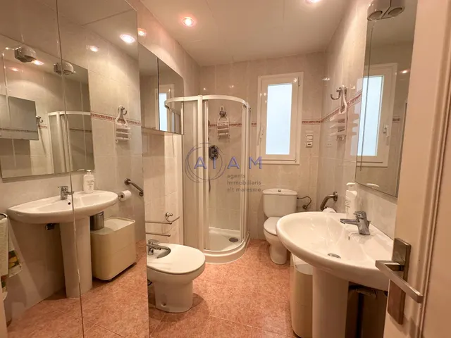 ¡Descubre esta magnífica casa en el corazón de Calella! — 33