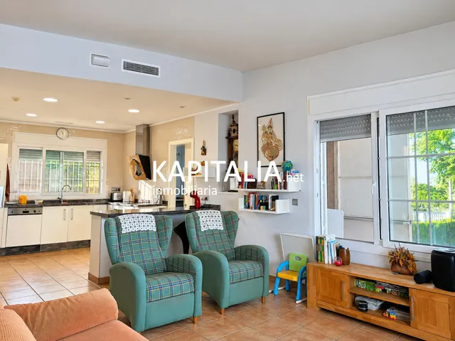 Chalet en VENTA en San Cristóbal, Alberic, con piscina privada cubierta, jardín y parcela de más de 1.000 m2 — 18