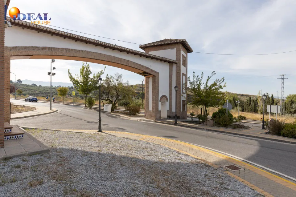 Terreno urbano de 1600 metros unifamiliar para realizar hasta 6 viviendas