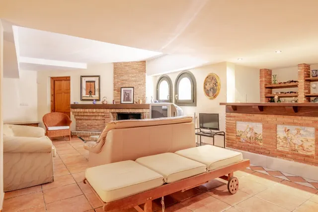 CHALET EXCLUSIVO UNA SOLA PLANTA EN EL CENTRO DE LA ZUBIA — 36