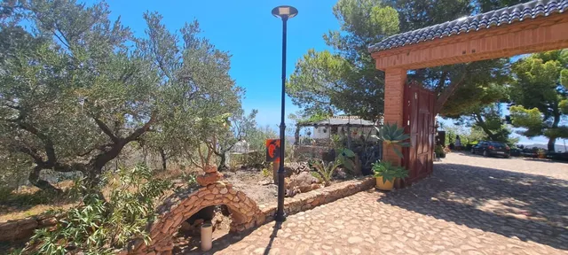 Espectacular finca de 50.000 m2 con vivienda a solo 15 minut - foto 4