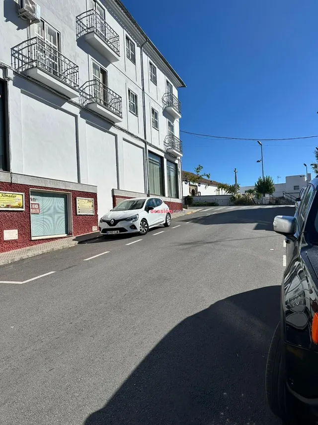 Plaza de aparcamiento en venta — 3